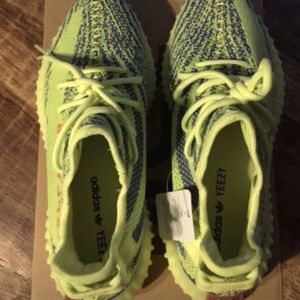 Yeezy boost 350 v2 frozen yellow size 9.5 men’s
